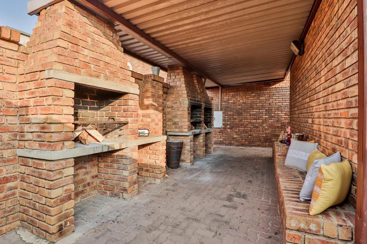 Rudman Townhouses - Family Apartment Boksburg Exterior photo