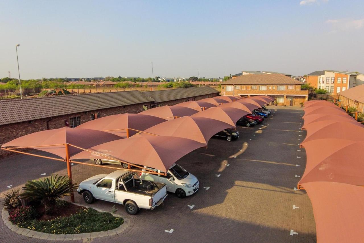 Rudman Townhouses - Family Apartment Boksburg Exterior photo